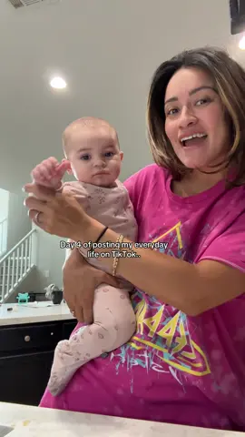 Mornings with Khloe 💓 aka my granddaughter 🥰