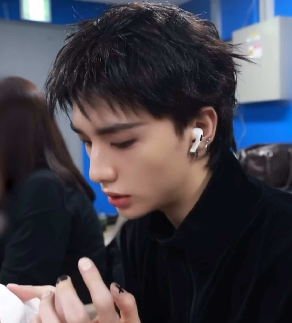 tag/credit if you use!! He’s so majestic it pisses me off sometimes #hyunjin #f311x #fancam #hyunjinfancam #skz 