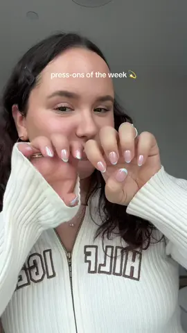 lowkey I might never go back to getting a salon manicure bc these are so fun and easy!!!  #nailtransition #nails #nailinspo #pressonnails #nailhealth 