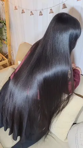艷めくスーパーロングヘア 些細な動きが新たな艶めきを生む #美髪 #艶髪 #superlonghair #黒髪ロング #輝く髪の美しさを伝えたい 