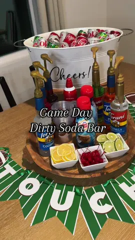 There’s nothing better than a game day dirty soda bar🥤🏈 @Torani @Coffee mate  #dirtysoda #dirtysodarecipe #gamedayfood #hostingtips #hosting 