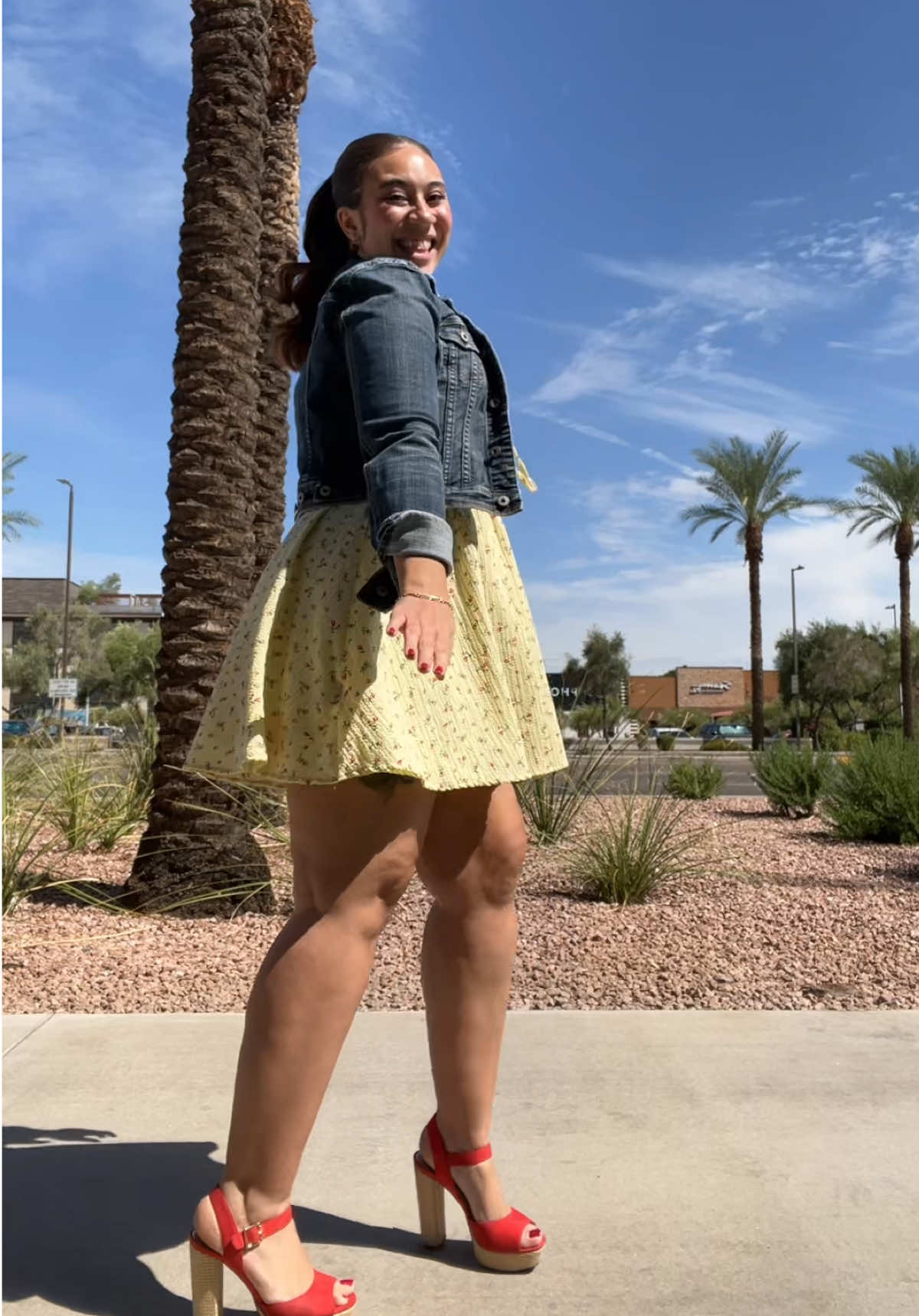 Don’t make my mom a liar now… #fyp #lipsync #OOTD #officeoutfit #heels 