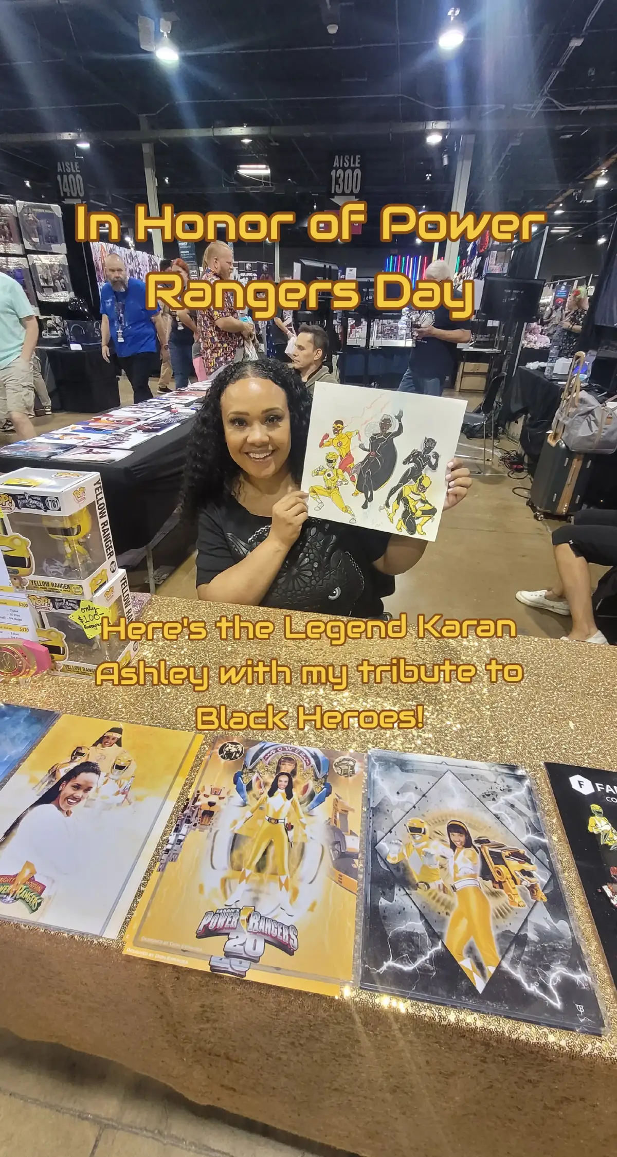 It was so cool meeting her and there's Steve Cardenas in the back #powerrangers #mightymorphinpowerrangers #fanexpo #fanexpochicago #mmpr 