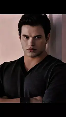 Official PSL scores with @JawMax  . . . #emmettcullen #twilight #vampires #looks #edwardcullen 