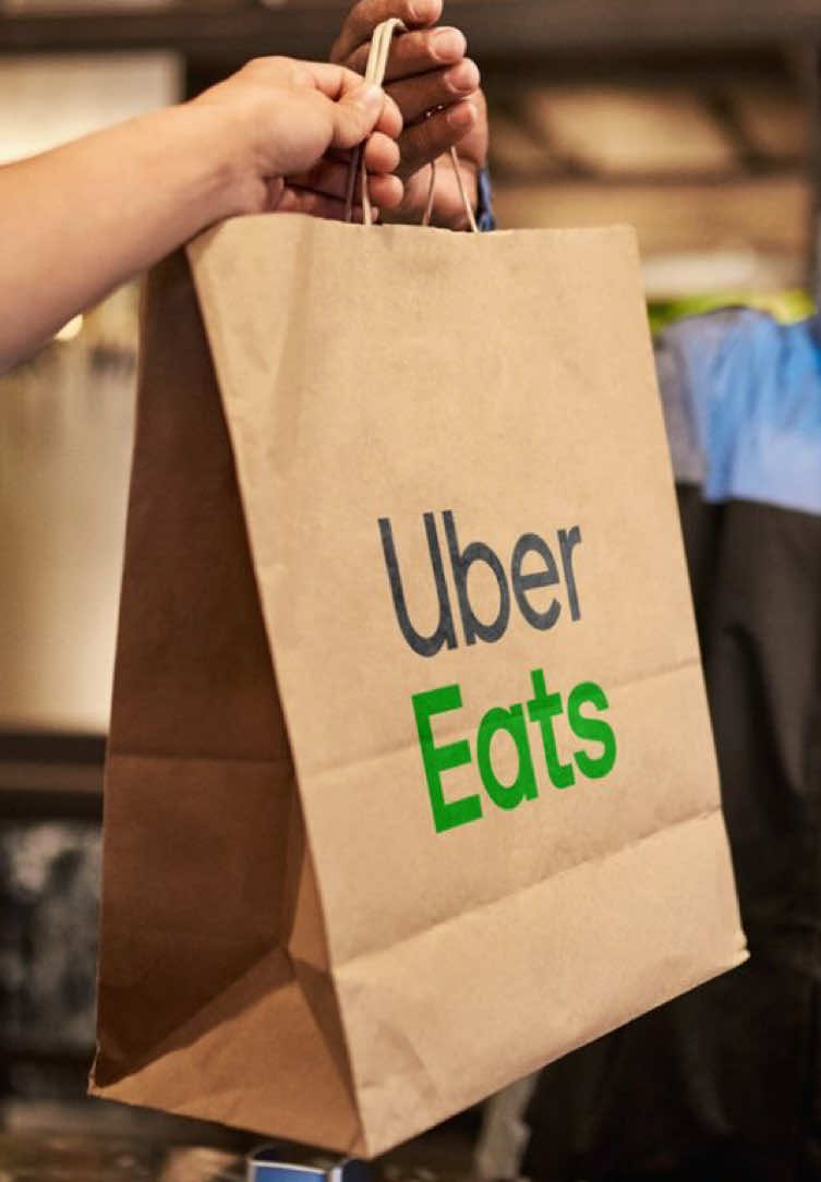 Durante 10 años en Costa Rica, la aplicación de Uber, Uber Eats y Uber Flash han estado ahí para resolvernos en el momento justo: desde llegar a una reunión, pedir la comida favorita o enviar artículos de forma rápida. Más de 1 millón de usuarios y 28 mil socios colaboradores han sido parte de esta historia. #UberCostaRica #10AñosUber #nopasanada #nopasanadacr 
