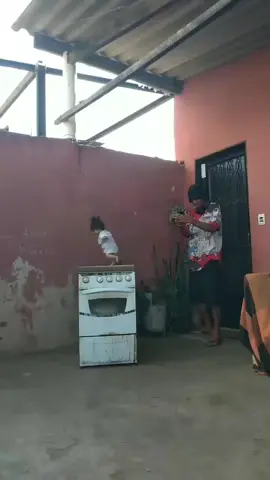 Laura no passinho 