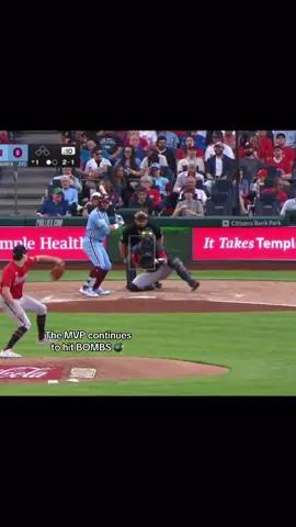 Jt and kep too!!#MLB #baseball #philles #kyleschwarber 
