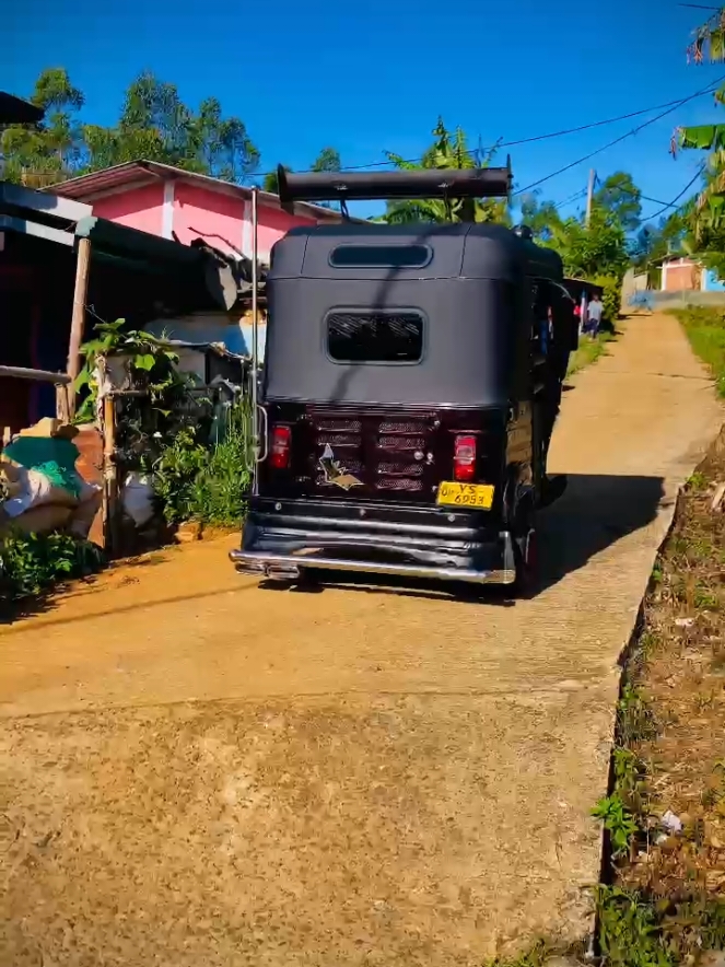 Yaara irundhalu ea mela kannu vaikama poga maatanga 🙈🥰 #ys #vallawan #ragala #candyred #modified 