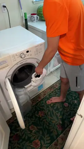 For washing your shoes in washing machine #تکتاک_افغانی #afghan #tiktokshop #homeadvisor 