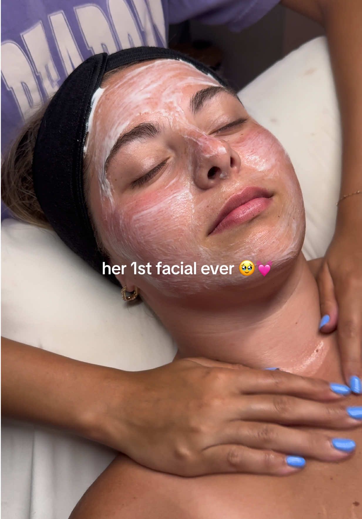 a skin reset + her first facial EVER 💛  #facial #dermaplane #facialasmr #esthetician 