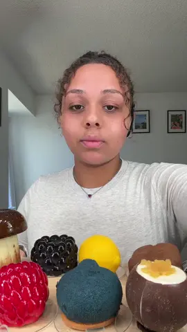 @rosalieeats saw it first but this is a little more in depth w the flavors 🥰  #eatwithme #fruitdessert #foodrating #microinfluencer 