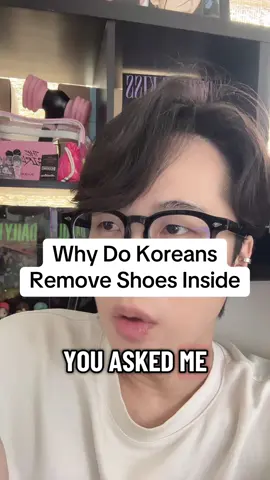 Why do koreans remove shoes inside the house #korea #korean #koreanculture 