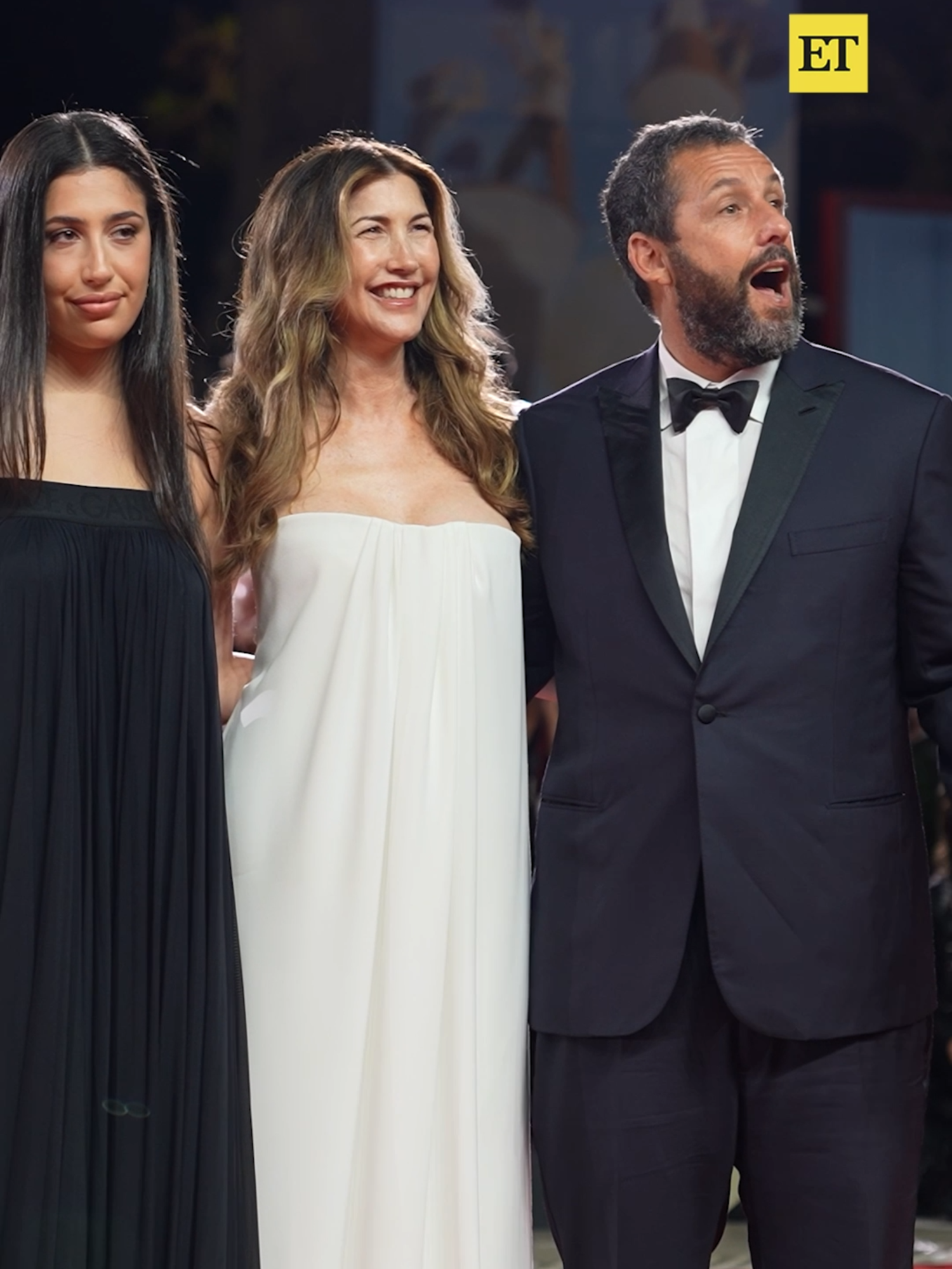 Adam Sandler ditched his basketball shorts to coordinate with his family at the Venice Film Festival 🖤🤍 #adamsandler #venicefilmfestival #vff #sadiesandler #sunnysandler