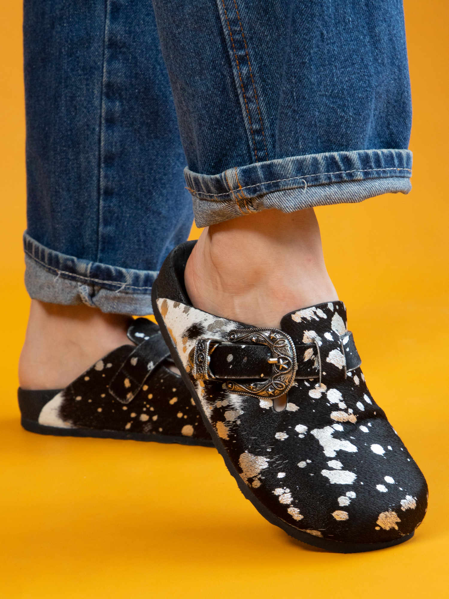 👡 Hechas en Oaxaca ✨ con materiales 100% mexicanos 👉 https://oaxum.com/ #HechoEnMéxico #Sandalias #artesanal #Oaxum #Oaxaca