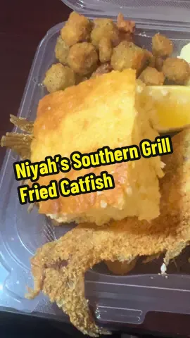 I’m a catfish connoisseur and this was superb. Let em cook! #catfish #soulfood #fyp #huntsvillealabama 