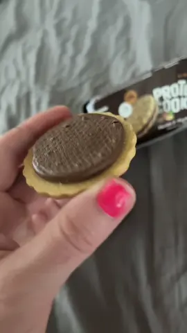 Can we just tallkkkk about @Prozis_official protein cookies??? So delicious omggg! And so much protein!!!! Use my code to save! STEPHANIEFIT10 #prozis  @Prozis #LIVEIncentiveProgram #GenuineInteractionMatters #PaidPartnership 