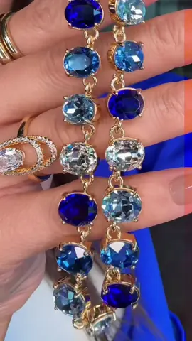 ✨ When your jewelry sparkles THIS much… heads will turn 😍 These magnetic pieces are not just stunning, they’re so easy to wear — no more struggling with clasps 🙌. Just snap + go! The quality is unreal, the sparkle is unmatched, and you can dress them up for a fancy night out ✨ or keep it simple with jeans + a tee 👖. Instant glam, babe! Would you rock these every day or save them for special nights? 👇 #MagneticJewelry #SparkleGoals #EverydayGlam #JewelryAddict #OOTDInspo  