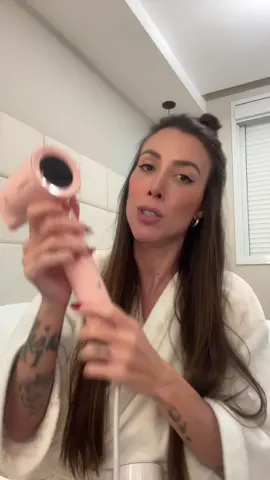Amigas, apenas comprem que ele é PERFEITO! Tenho vídeo dele comprando o quanto é rápido no meu perfil! Aproveitem porque esses tempos estava esgotado 🩷 #secadordecabelo 