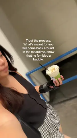 A baddie with an wrist brace lol As a type a extroverted person who always has to be in control, having no control over a situation is so uncomfortable 😫 #baddie #baddies #girliesoftiktok 