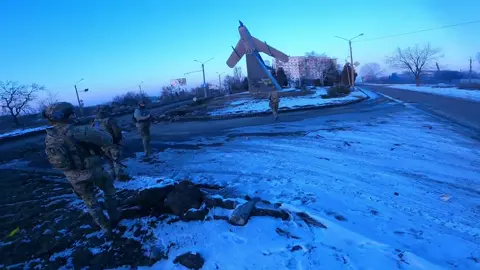 Ба́хму́т — місто в Україні, Донецькій області. Адміністративний центр Бахмутського району і Бахмутської міської громади. До російського вторгнення 2022 року місто було центром соляної промисловості України та залізничним вузлом. Під час боїв за Бахмут місто було зруйноване на 80 %. #militarylife #ukraine🇺🇦 #ukrainedefenders #fyp #edits 