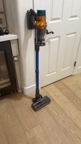 Yea I don't buy vacuums on here because I don't trust the reviews but 100000% worth it ##vacuumcleaner##homefinds##homemusthaves##CleanTok##cleaninghacks