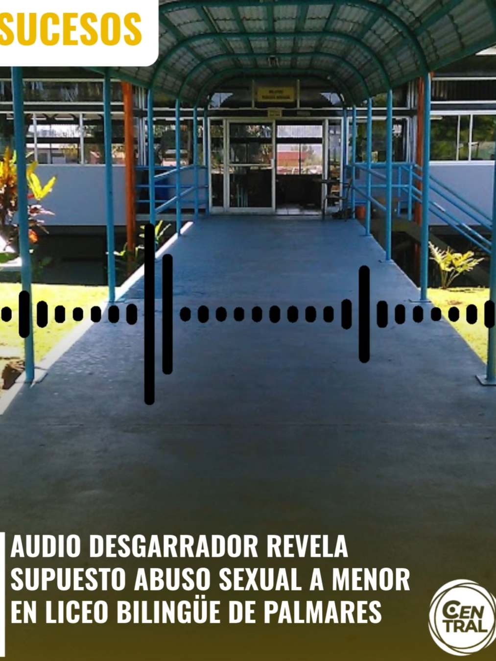 #Sucesos | Audio desgarrador revela supuesto abuso sexual a menor en Liceo Bilingüe de Palmares Una madre alertó a otros padres sobre un grave incidente ocurrido en el colegio de su hijo Isaac, luego de que la institución decidiera cerrar los baños privados para los alumnos. Según relató, durante la última clase, su hijo fue abordado por cuatro estudiantes mayores mientras intentaba usar los baños públicos, donde fue abusado sexualmente. “Como mamá les cuento esto porque no quiero que les pase algo así a ninguno de sus hijitos, es un dolor muy grande”, expresó la mujer, quien denunció además que el profesor de inglés no intervino cuando Isaac pidió ayuda. La familia ha iniciado las acciones pertinentes y hace un llamado a otros padres para exigir la reapertura de los baños privados y garantizar la seguridad de los menores, enfatizando la importancia de proteger a todos los niños del colegio y evitar que se repitan hechos similares. 📷 Recuerde sintonizar #CentralNoticias de lunes a viernes a las 2 p.m. en Central Ahora y nuestra edición estelar a las 8 p.m. por Gente Opa #Canal38. Nos encuentra en 20 digital de Liberty, 20 análogo y 701 digital de Telecable, 038 TIGO, 38 KaTV, 2110 digital de Kölbi, 38 Metrocom, Claro IPTV canal 38, Cable Caribe análogo 54 y 277 IPTV, KTV-IPTV canal 38 y Cable Plus canal 10 y digital 49.1. #AbusoSexual #DesgarradorAudio #Sucesos