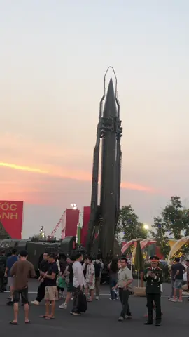 Triển lãm quốc gia miễn phí 28/8-5/9 ae đi xem cả ngày mỏi chân không hết.Rất nhiều cái thú vị  không đi tiếc nha. Nhớ ở lại 10h có bắn pháo hoa nha. Đã lắm tổ quốc ơi. #xuhuongtiktok #a80 #concertquocgia #trungtamtrienlamquocgiacoloa #thinhhanh 
