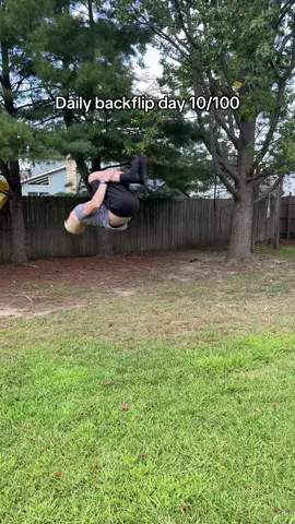 Was really trying to work on not throwing my head back today, but wasn’t as successful at that as I hoped🤣 Gonna keep at it tho- follow to see the journey💯 #viral #fyp #flip #backflip #backtuck 