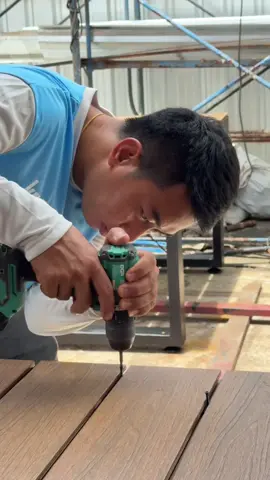 งานทำโต๊ะและมานั่ง ด้วยพื้นแผ่นพื้นไม้เทียมwpc ของ👉k.s wood ครับผม ขอบคุณครับ ##Staช่างฝ้ามืออาชีพ##ช่างติดตั้งไม้เทียม##ช่างฝ้า##ช่างติดตั้งพื้นไม้เทียม#ช่างชาย