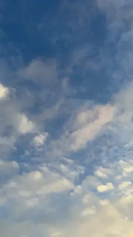 Running Clouds ☁️#foryou #tiktok #abhishen #backgroundvideo #kurunegala 