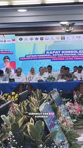 🇮🇩Koperasi Merah Putih untuk Ekonomi Kerakyatan Saya bersama Dinas Koperasi Kota Salatiga menghadiri rapat di Gedung Gradhika Bhakti Praja Semarang. Rapat ini membahas penguatan peran Koperasi Merah Putih di Kota Salatiga, sekaligus konsolidasi bersama Satgas Nasional, Satgas Provinsi, serta Satgas Kabupaten/Kota. ✨ Sinergi ini diharapkan mampu menjadikan koperasi sebagai wadah pemberdayaan masyarakat, pilar kemandirian ekonomi, dan simbol persatuan dalam semangat merah putih. #BuNinaAgustin #KotaSalatiga #salatiga24jam #salatigatiktok #salatigahits #jawatengah #masukberandafypシ #fypage #semarang #semarang #SalatigaSehat #salatiga #salatigahitz #koperasimerahputih #prabowo #presiden #indonesia🇮🇩 