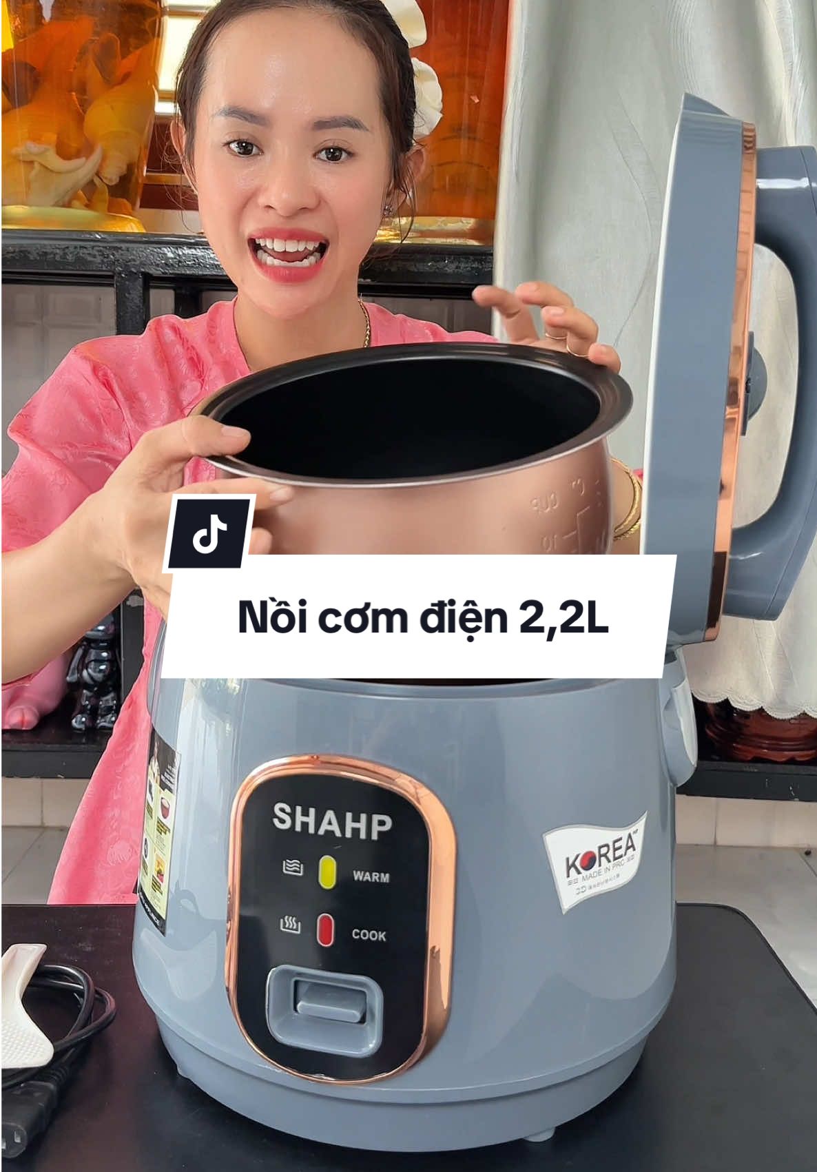 Nồi cơm điện shahp 2,2L #cosauthattha #giadung #noicomdien #noicomdienshahp 