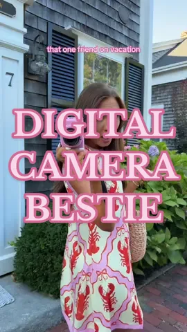 I’m making sure everyone gets the good photos AND the bad ones we want to remember years from now LOL📸 #digitalcamera #girlstrip #nantucket #nantucketsummer #vacationphotos 