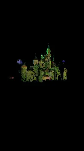 Disney’s castle show last night #halloween #disneyland #disney #nightmarebeforechristmas #fypシ 