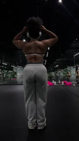 They talked about me….so I gave them a better view 😍 #fitnesstips #gymmotivation #FitTok #GymTok 