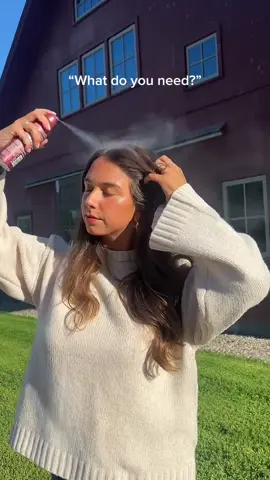 Warm, rich, and irresistibly indulgent for a limited-time. Velvet Amber Advanced Clean Dry Shampoo is all you need this fall season. #livingproofinc #dryshampoo #fall #amberfragrance