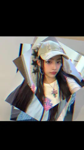 i don’t sell minji edit (yes i posted this yesterday but this is the better version)  #minji #kimminji #minjiedit #newjeans #newjeansedit  ib: throughclearwaters intro clip : @flo ᡣ𐭩 