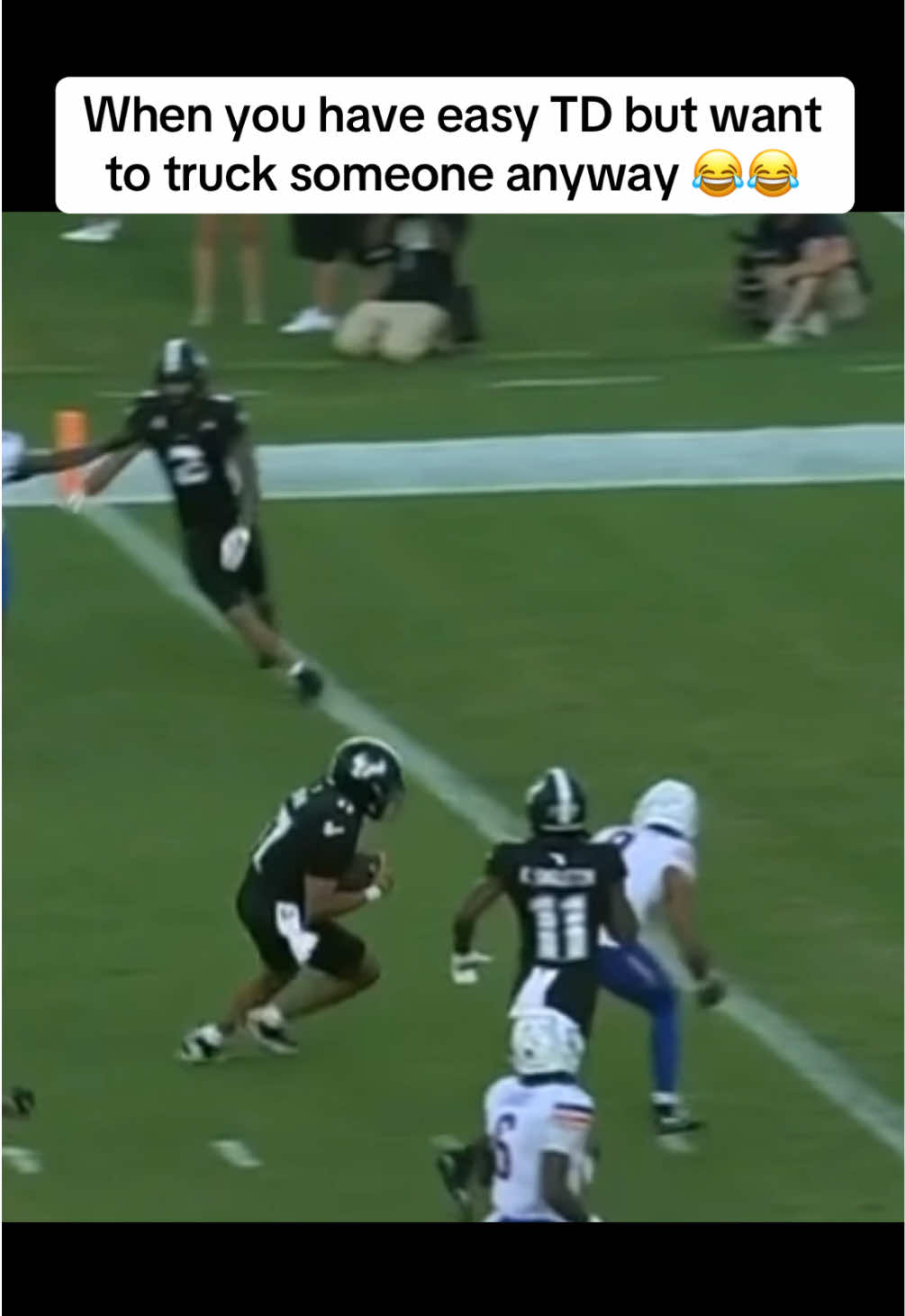 He was looking for the contact. 🔥😤 #CollegeFootball #football #usf #boisestate #byrumbrown 