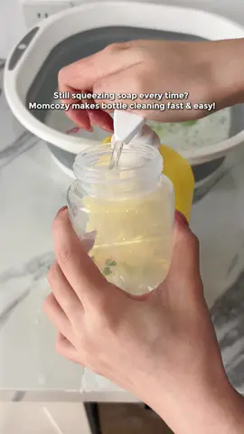 Still squeezing soap every time? Momcozy makes bottle cleaning fast & easy!#momcozy #bottlebrush #brushkit #bottlefeeding #pumpingmom 