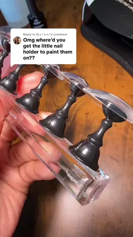 Replying to @Q u i n n i #tiktokshopcreatorpicks #dealsforyoudays #diynailsathome #nailstand #tiktokbeautyproducts 