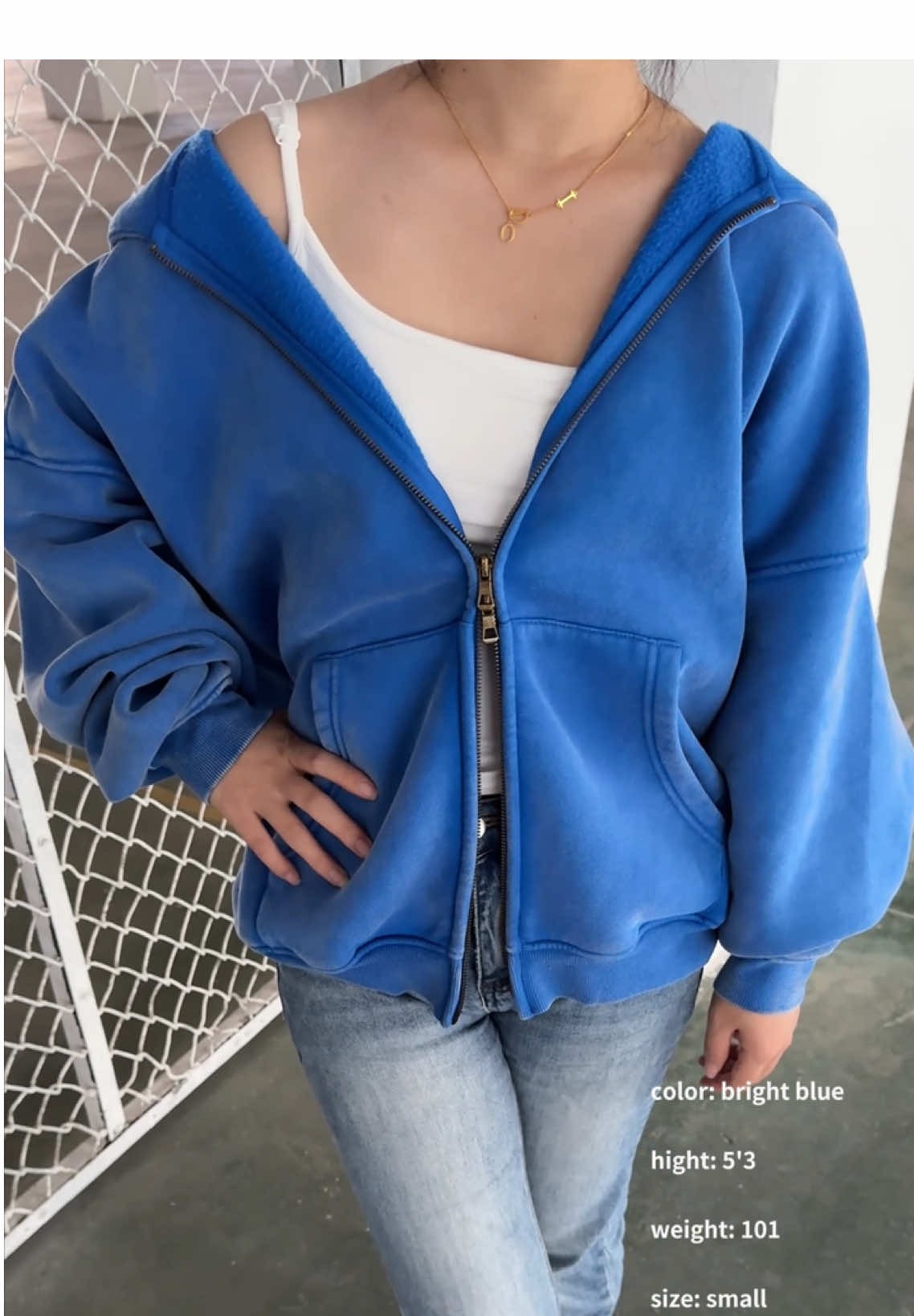 These hoodies are so cute!! #hoodieszn #fallfreshness #zipup #zipuphoodie 