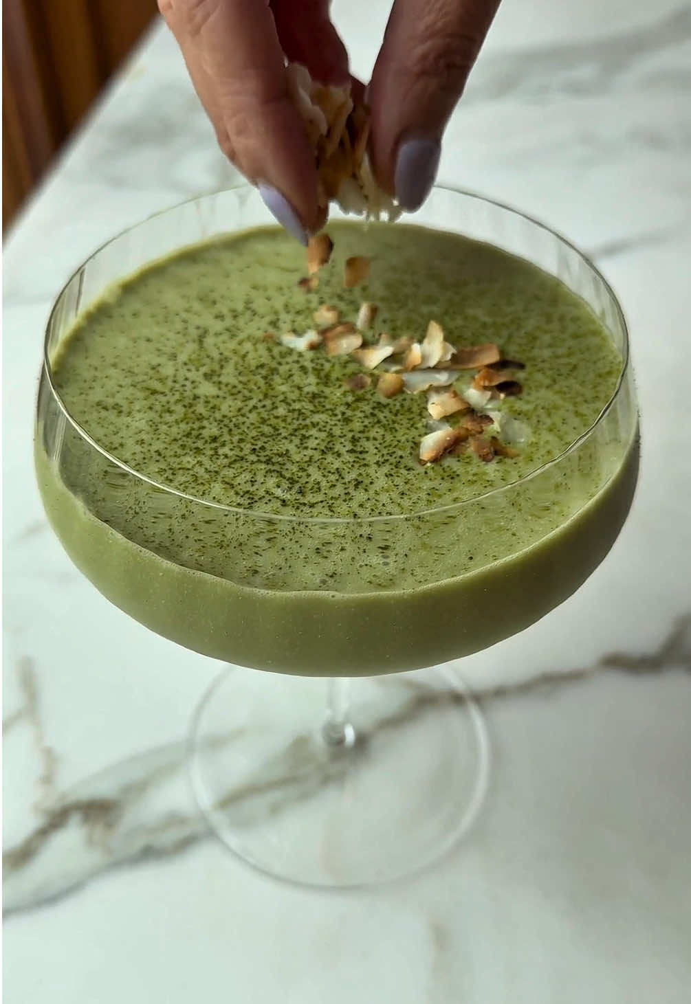 Meet your new favorite cocktail: The Coconut Matchatini🍸 Made with our new Williams Sonoma Matcha powder. Find the recipe below + shop Williams Sonoma Matcha and whisks at our link in bio.  🥥🍸Coconut Matcha Martinis: 1 tsp WS Matcha 1 oz warm water   1 ½ oz of coconut cream 1 oz simple syrup ½ oz amaretto 1 oz vodka Pinch of Kosher salt Toasted coconut flakes for garnish Directions: Add 1 tsp matcha to warm water, whisk smooth. In a cocktail shaker filled with ice, add the matcha, coconut cream, simple syrup, amaretto, vodka and a pinch of salt. And shake until well chilled, about 10 to 15 seconds. Strain into your favorite cocktail glass. Finish with matcha powder. Garnish with toasted coconut flakes. #williamssonoma #matcha #matchalover #matcharecipes #matchacocktail #creatorsearchinsight #creatorsearchinsights 