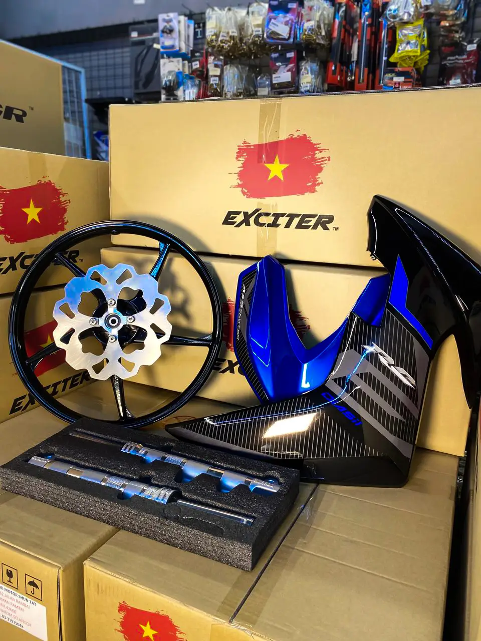 RM979 SALAM 🤝🏻✅ WS 0176856388 / 0139051697 1) Coverset Y16ZR EXCITER RC BIRU Sticker Tanam 2) Rim G500 ENKEI HUB CUSTOM PNP Y15 3) Disc Galfer 245mm 4) Forklay KURADO CHROME LOWERED 1.5INCH PNP Y16 #fyp #fypシ #foryou #y16zr #rcbiru
