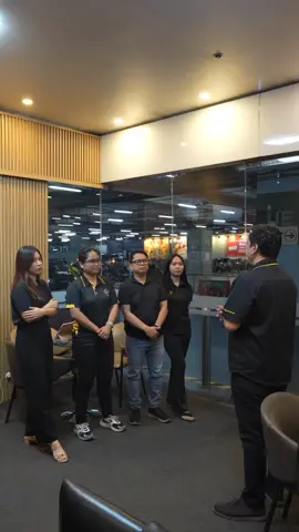 Ang masisipag na Sales Team ni Ugarte Cars Manila //bow kahit walang tumer tuloy sa trabaho 😇😇😇 kaya punta na po kayo sa aming showroom para di po multo kausap namin 🫠🫠🫠 #foryoupage #fyp 