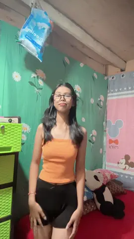 Yan nanamn siya
