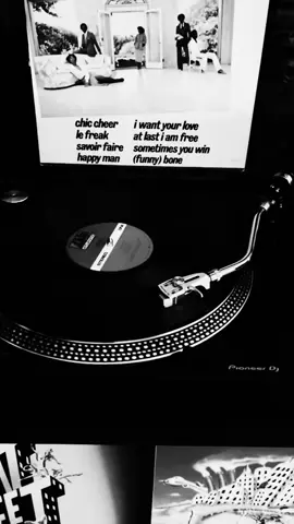 Le Freak by Chic #70s #genx #disco #oldschool #vinylrecords 