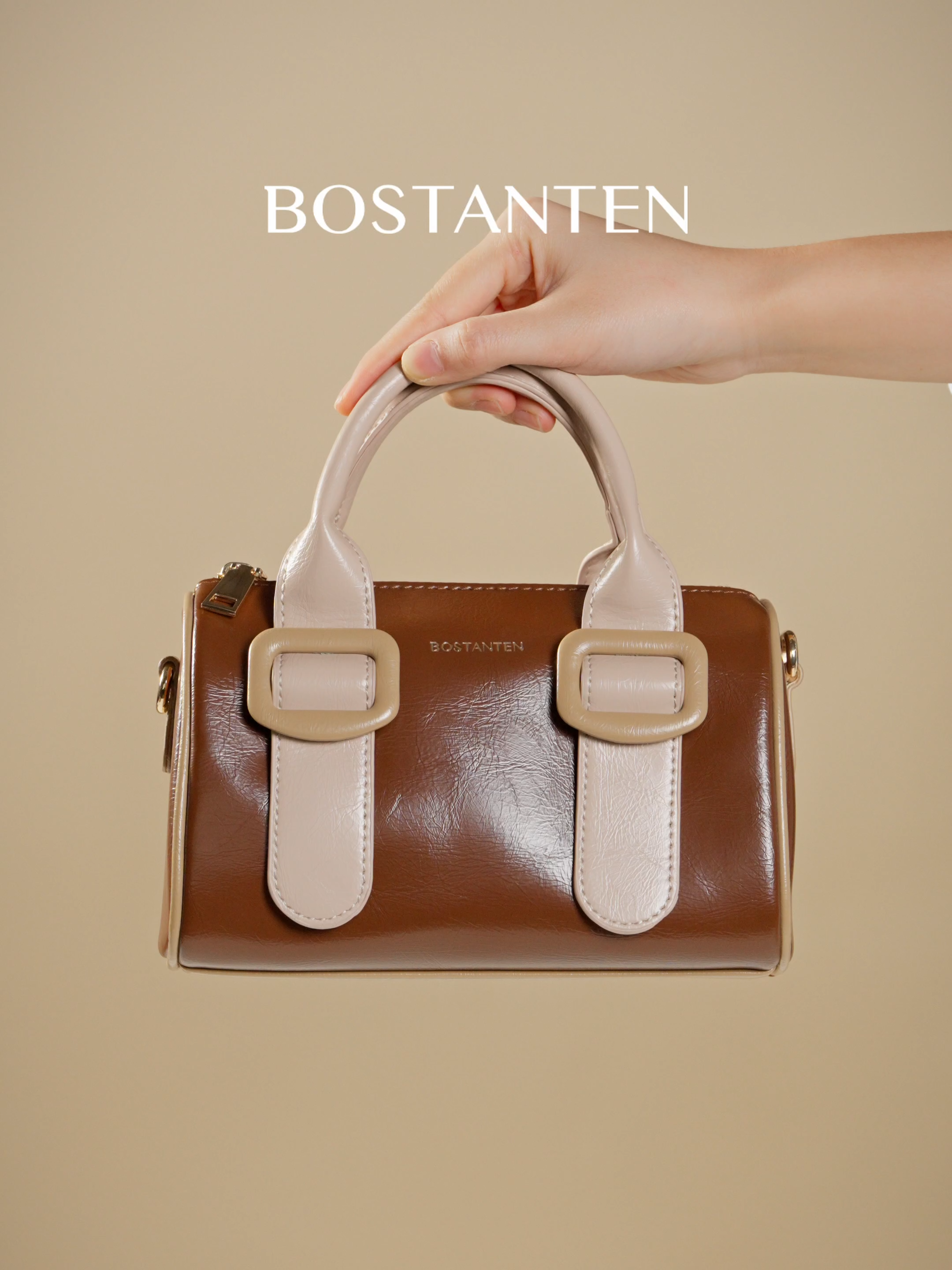 ✨ The design is so cute, it instantly elevates your OOTD. Carry all your essentials, stay stylish, and be the center of attention wherever you go!