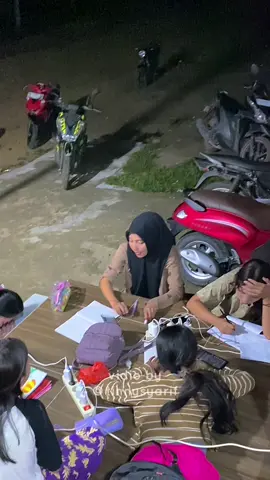 tumben mlm ini mereka belajar😁#kasirvlog 