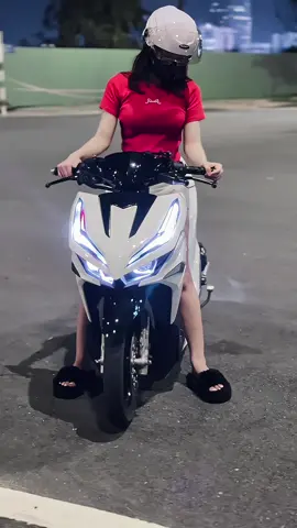 Anh em đổi xe điện hết chưa 🤣#click125i #vario125 #varionistyindonesia #xuhuong #fyp 