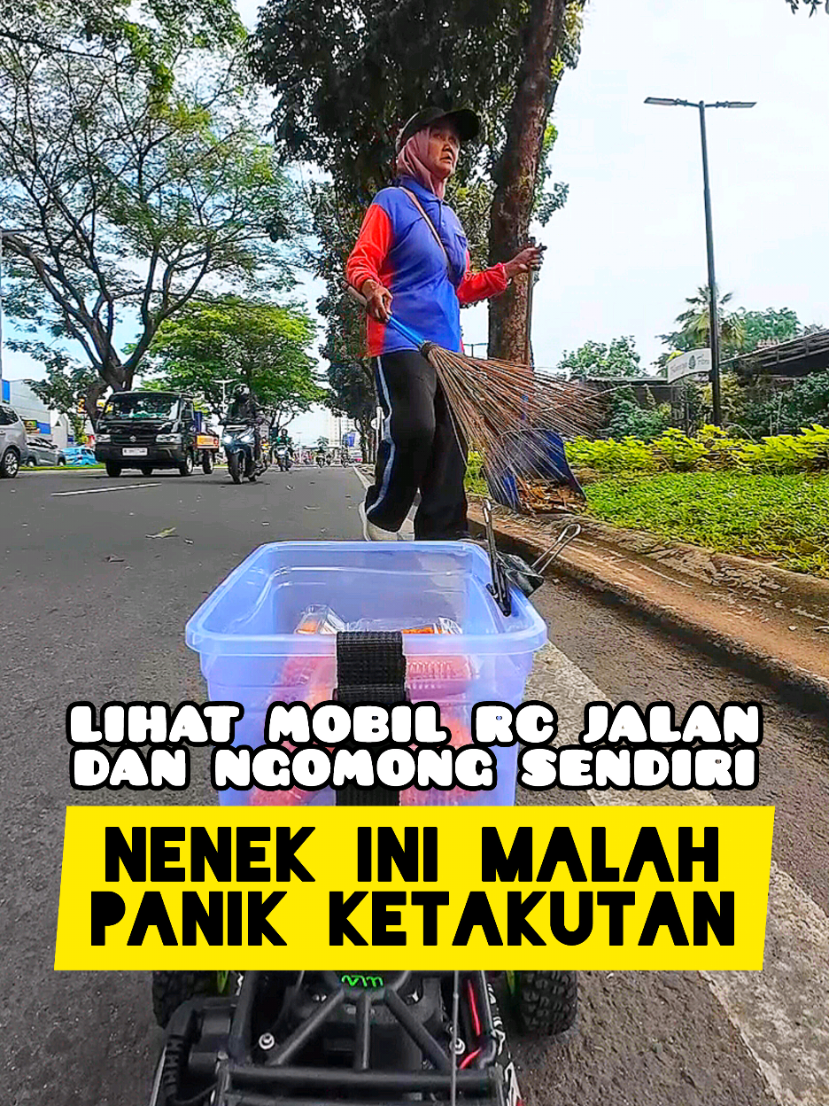 Si Nenek Panik Ketakutan Lihat Mobil RC Bawa Makanan Bisa Ngomong Sendiri | Wira Wiris RC Car FPV .  #WiraWiris #RC #FPV #Buggy #Adventure Wira Wiris RC car RC speed RC racing RC buggy RC drift RC adventure Remote Control FPV RC Car Mobil Remot RC Belanja Mobil RC Belanja Mobil RC Jajan RC Shopping RC Car Shooping WiraWiris Jajan Pakai Mobil RC Belanja Pakai Mobil RC FPV